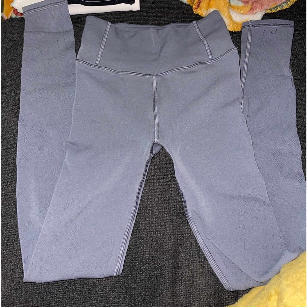 Lululemon leggings size 2